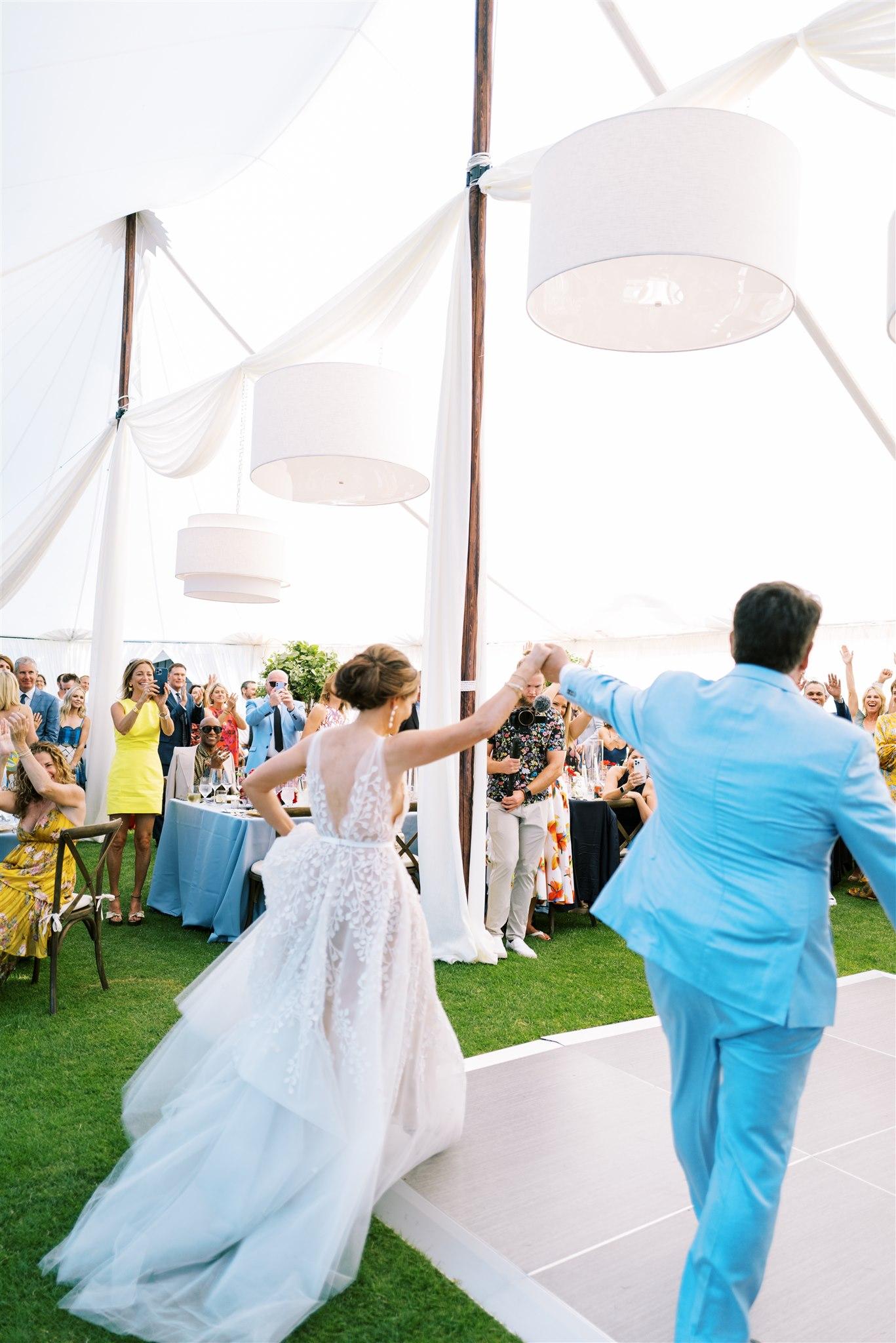 A Romantic Summer Wedding on Hayden Lake 14