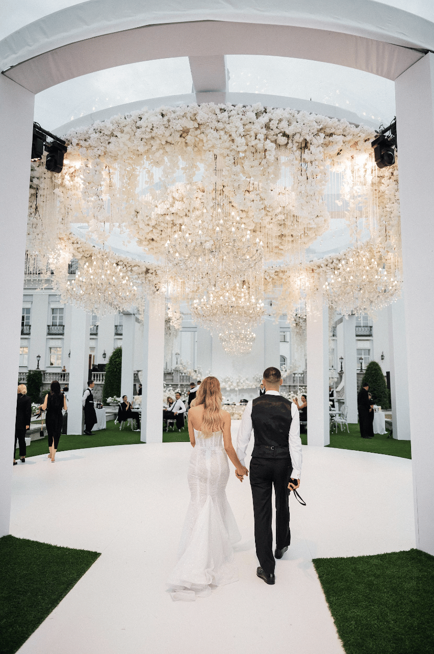 A Glamorous Summer Wedding at Villa Michetti