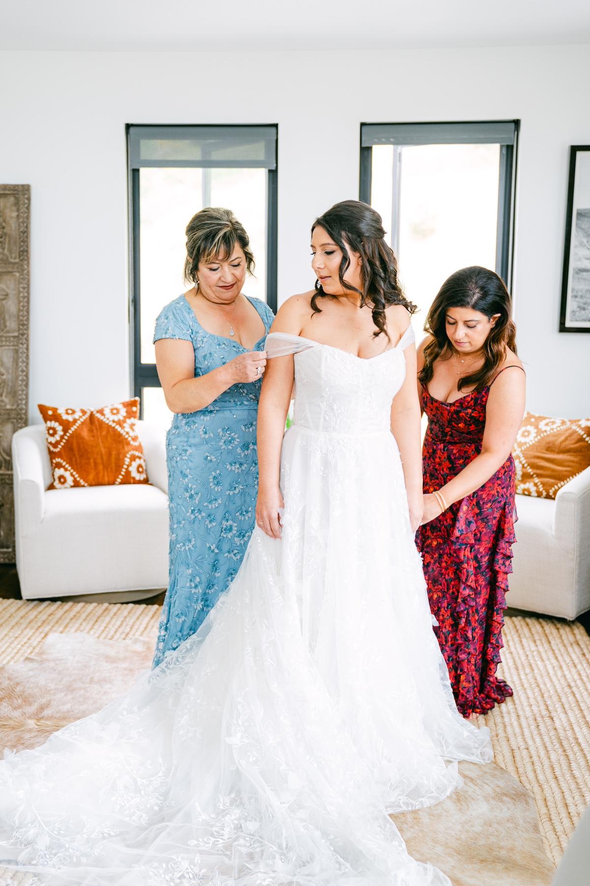 A Romantic Spring Wedding at Stonewall Ranch Malibu 3
