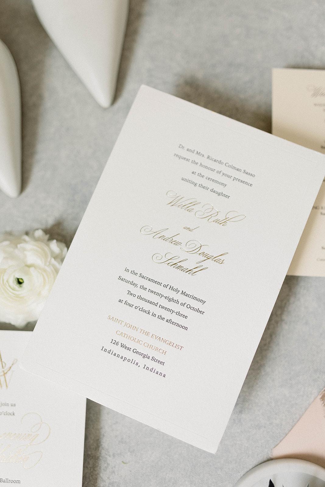 A Glamorous Fall Wedding at the Indiana Roof Ballroom 16