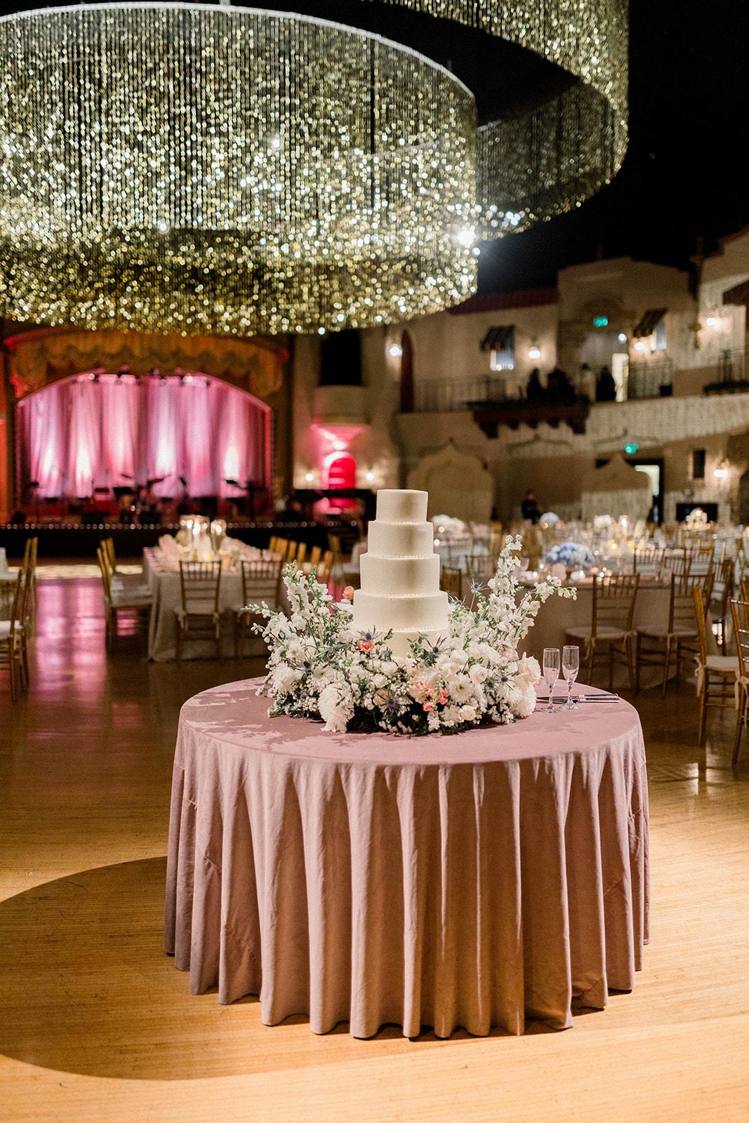 A Glamorous Fall Wedding at the Indiana Roof Ballroom 58
