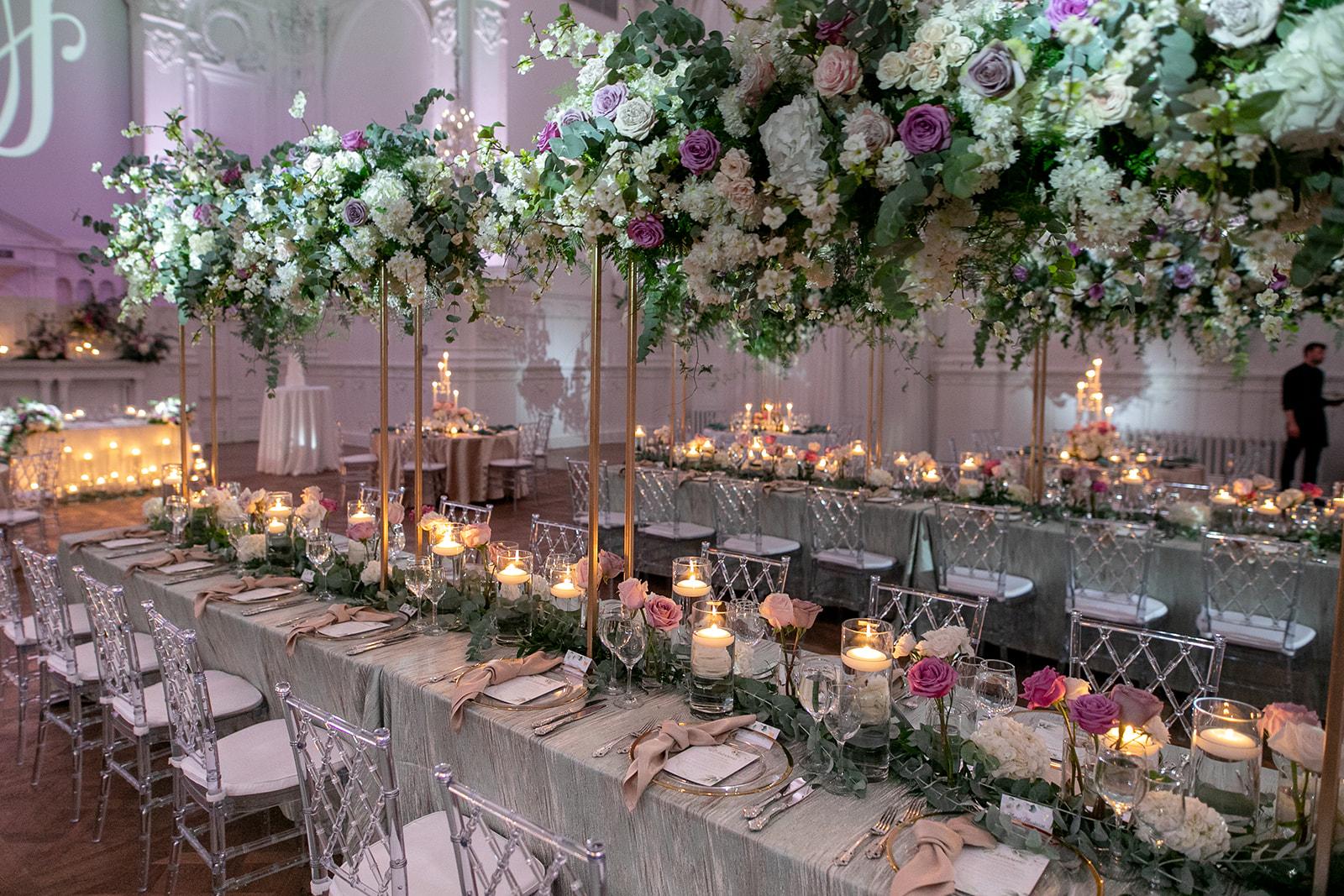 A Glamorous Summer Wedding at the Notre-Dame Basilica 72