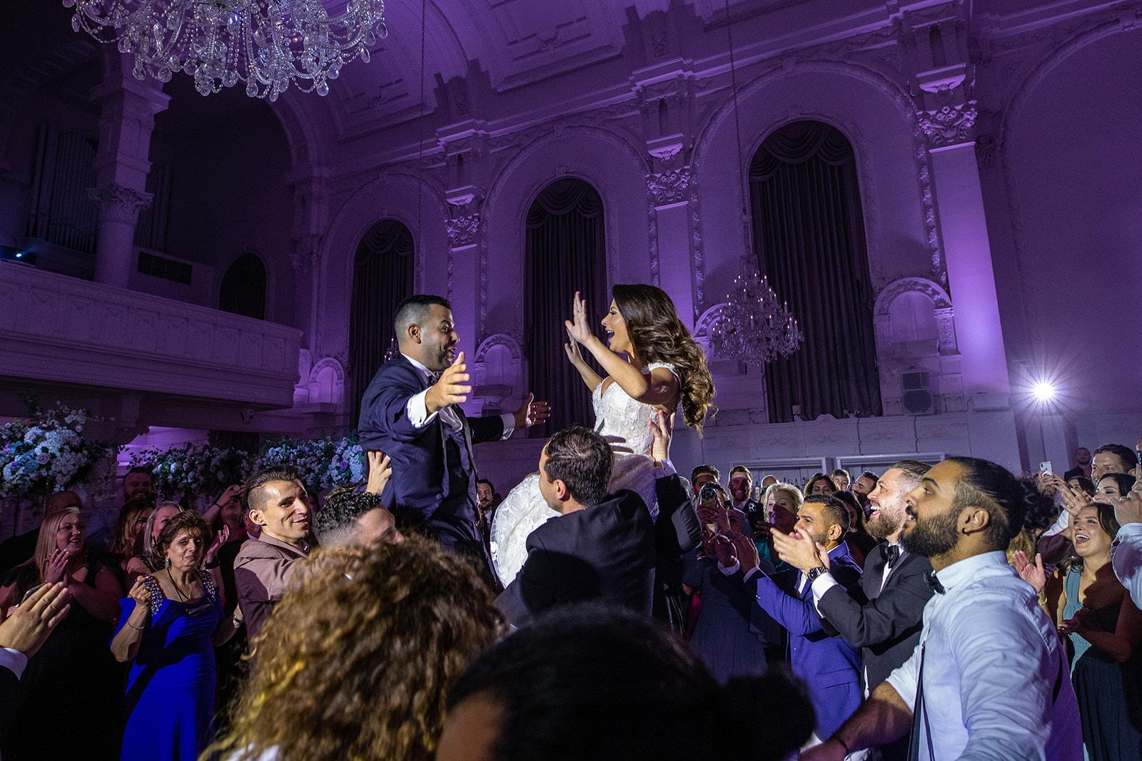 A Glamorous Summer Wedding at the Notre-Dame Basilica 66