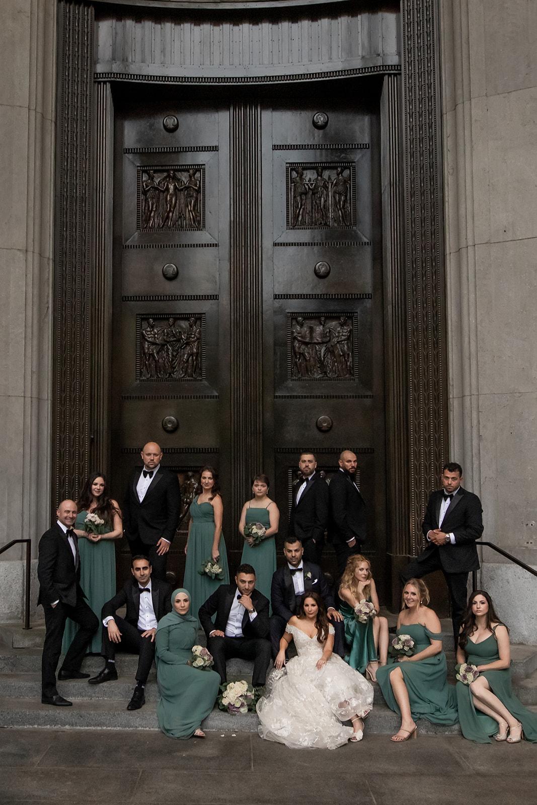 A Glamorous Summer Wedding at the Notre-Dame Basilica 44