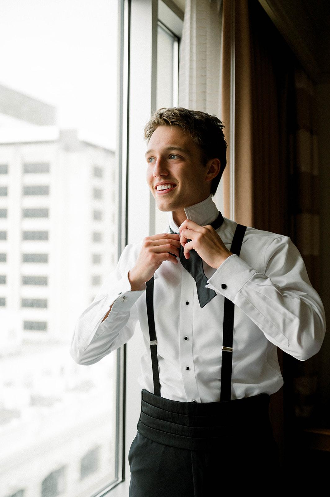 A Glamorous Fall Wedding at the Indiana Roof Ballroom 9