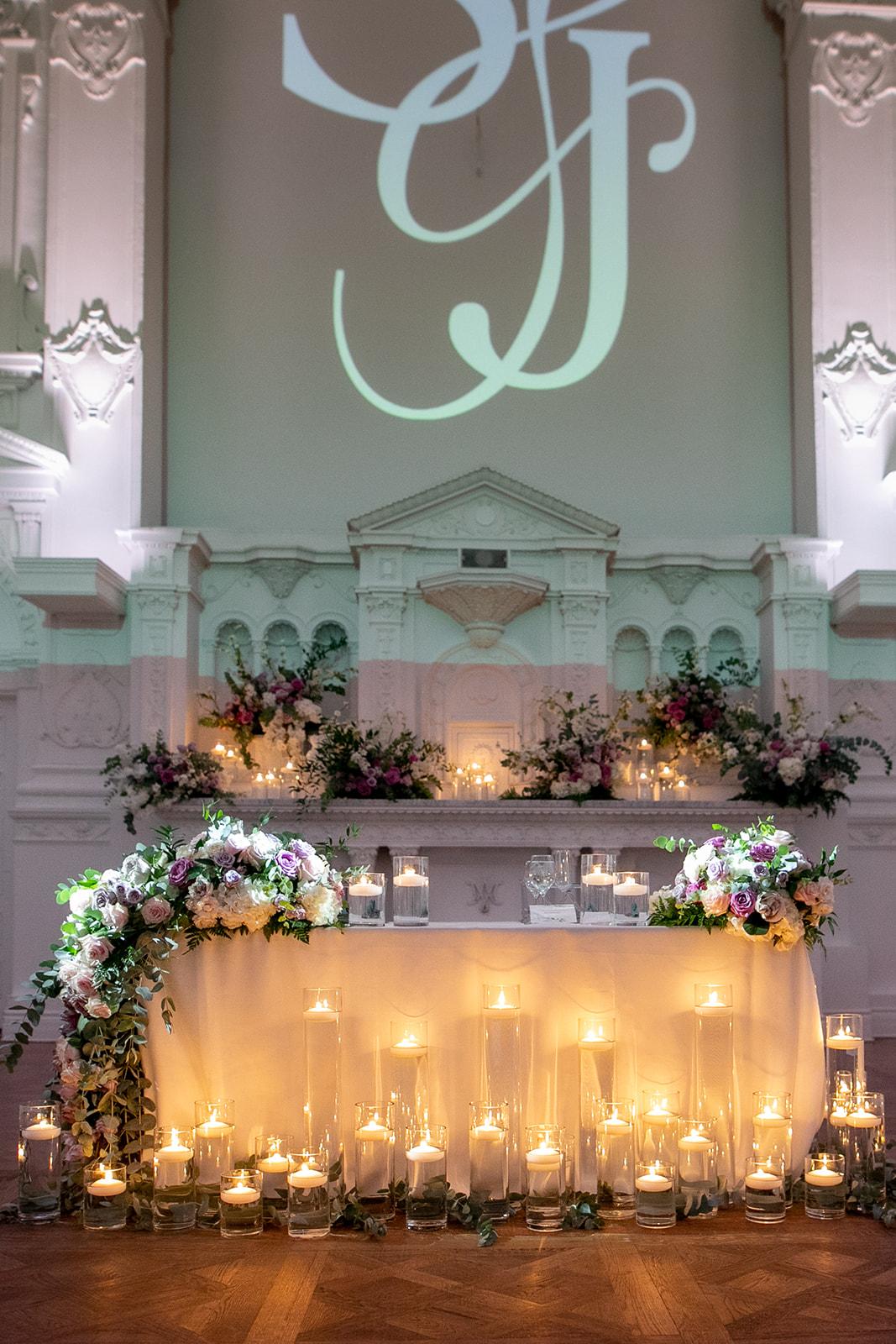 A Glamorous Summer Wedding at the Notre-Dame Basilica 32
