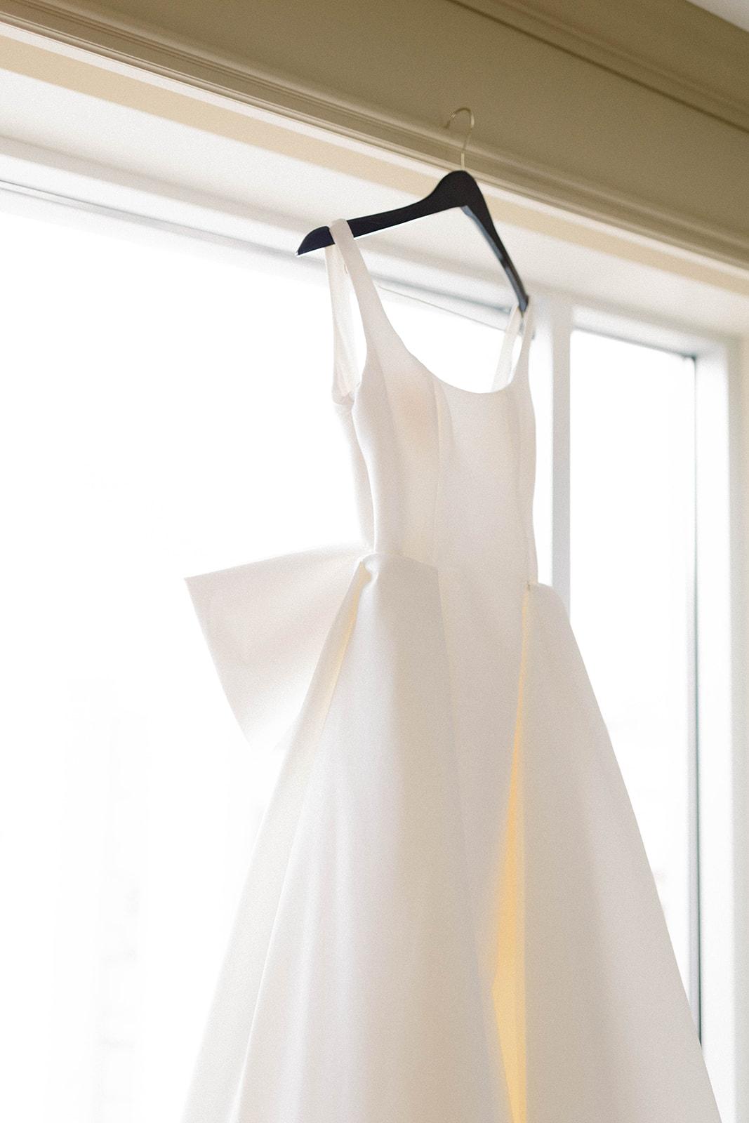 A Glamorous Fall Wedding at the Indiana Roof Ballroom 1