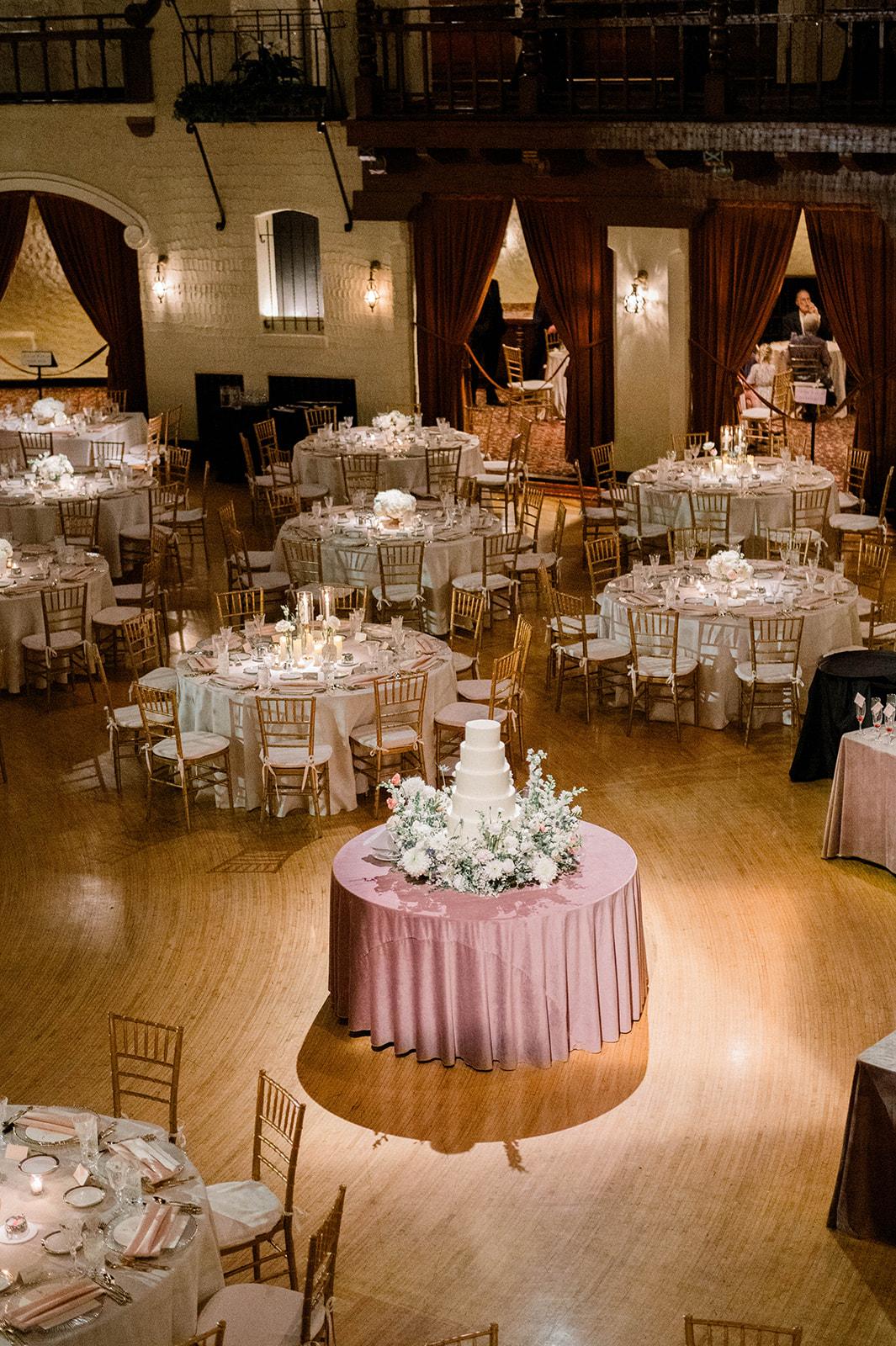 A Glamorous Fall Wedding at the Indiana Roof Ballroom 96