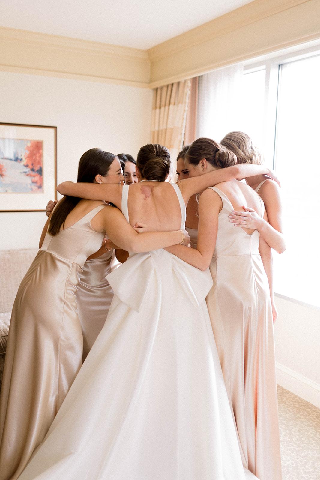 A Glamorous Fall Wedding at the Indiana Roof Ballroom 10