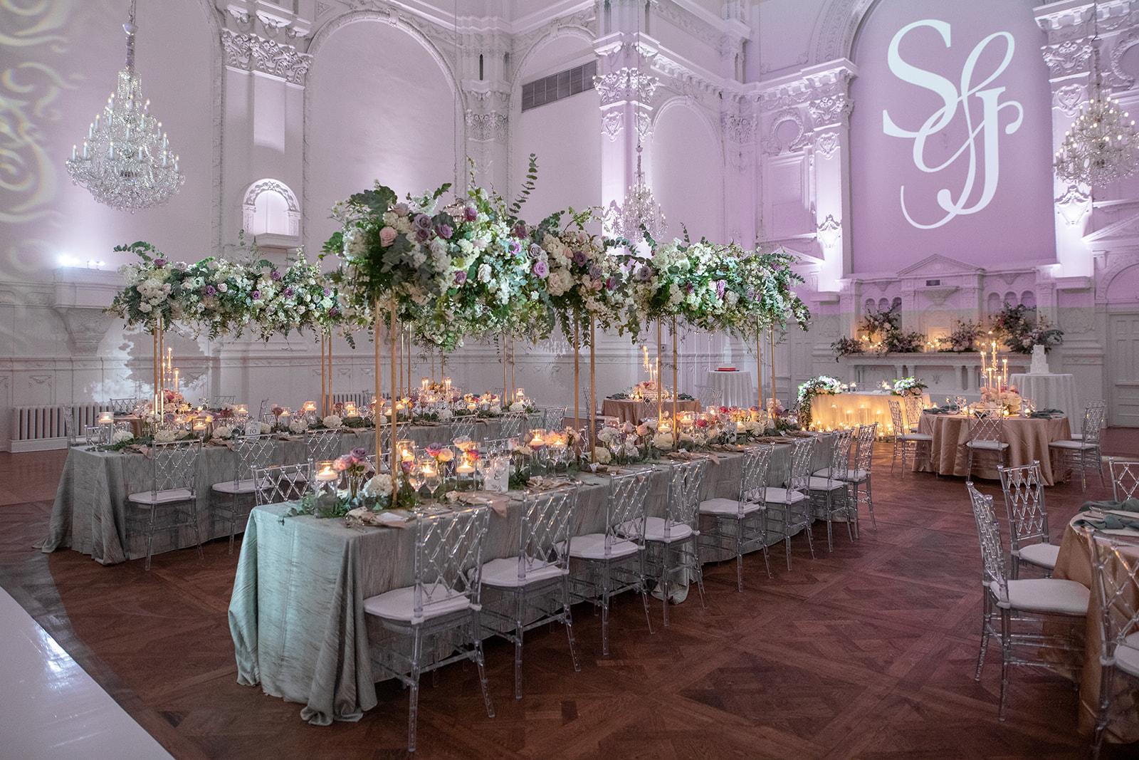 A Glamorous Summer Wedding at the Notre-Dame Basilica 70