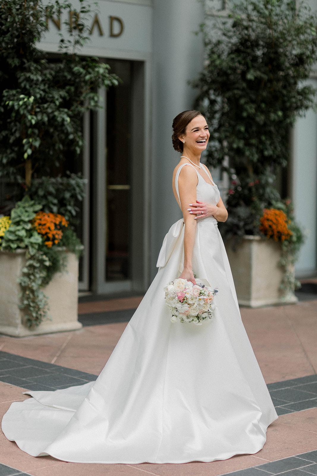 A Glamorous Fall Wedding at the Indiana Roof Ballroom 11