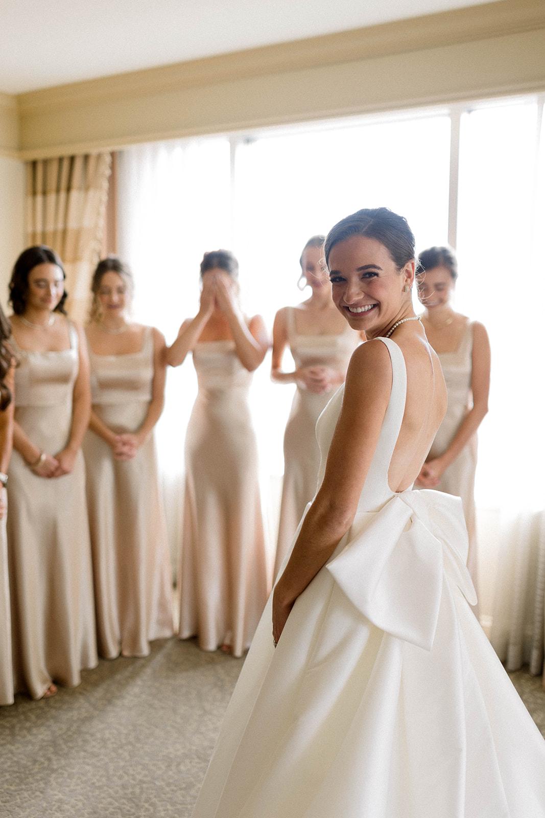 A Glamorous Fall Wedding at the Indiana Roof Ballroom 20