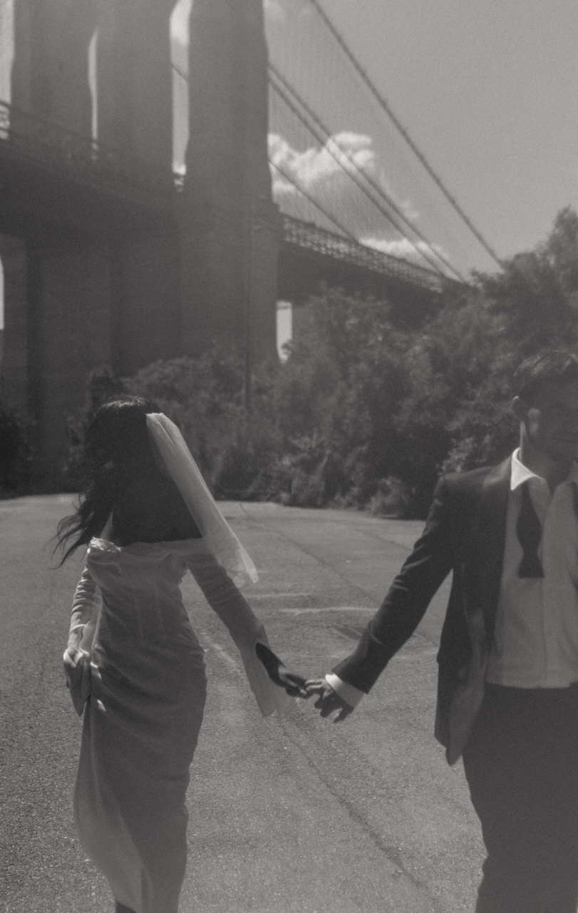 A Non-Traditional Summer Wedding at the Manhattan Municipal Building photo 2