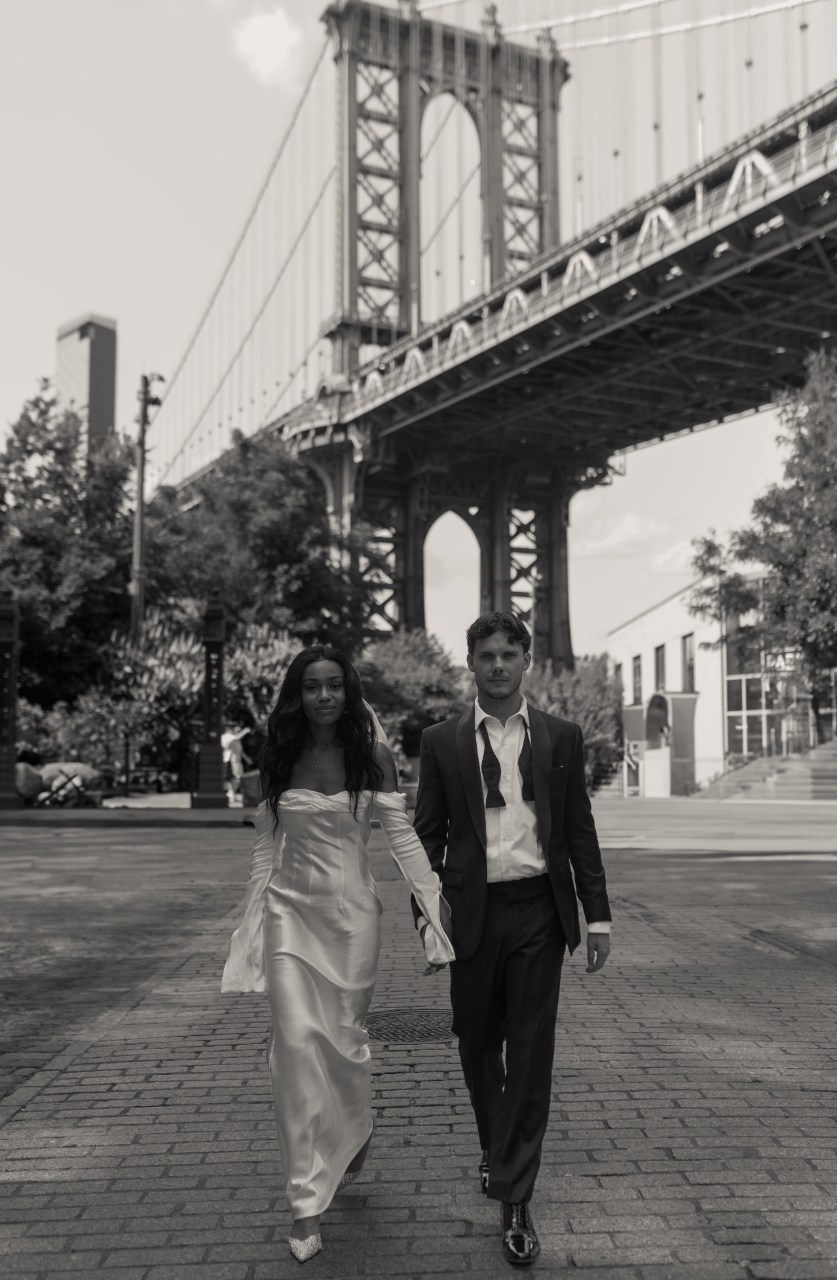 A Non-Traditional Summer Wedding at the Manhattan Municipal Building