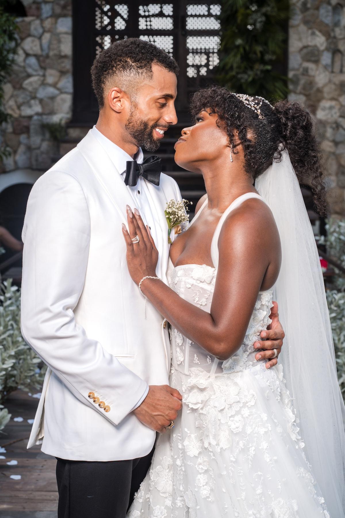 A Glamorous Summer Wedding at the Patoo Castle 29