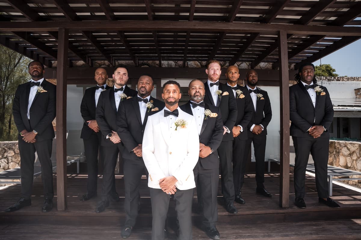 A Glamorous Summer Wedding at the Patoo Castle 1