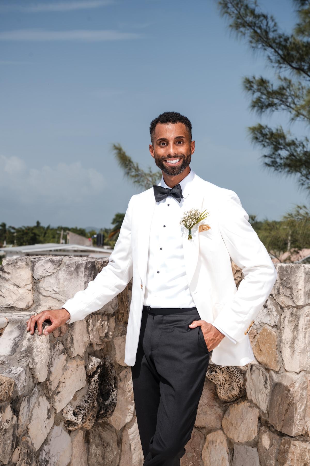A Glamorous Summer Wedding at the Patoo Castle 14
