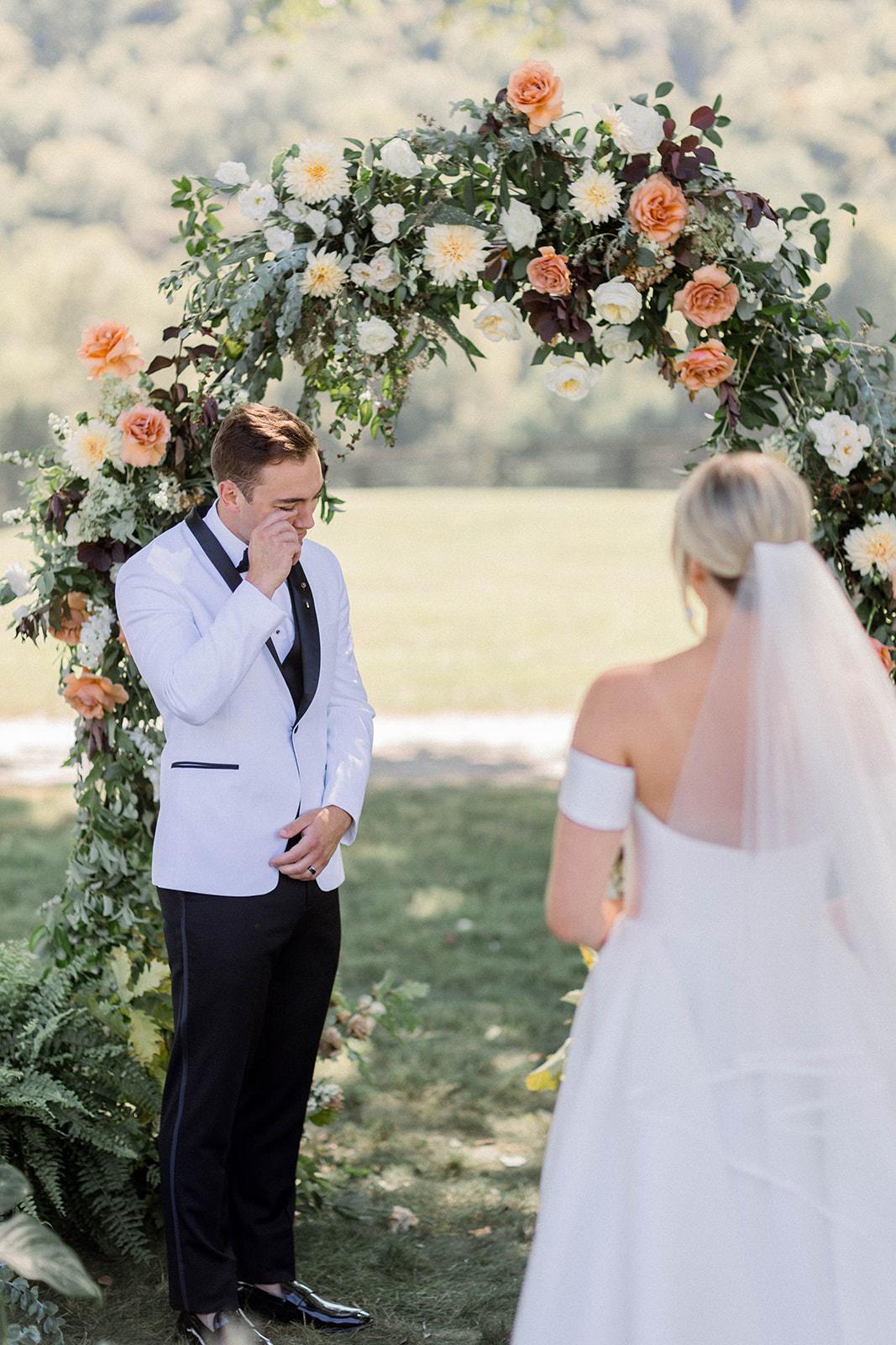 A Rustic Fall Wedding at the Richwood on the River 33