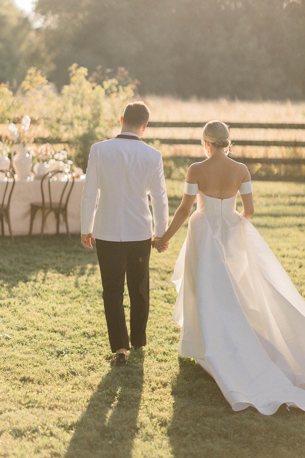 A Rustic Fall Wedding at the Richwood on the River 6