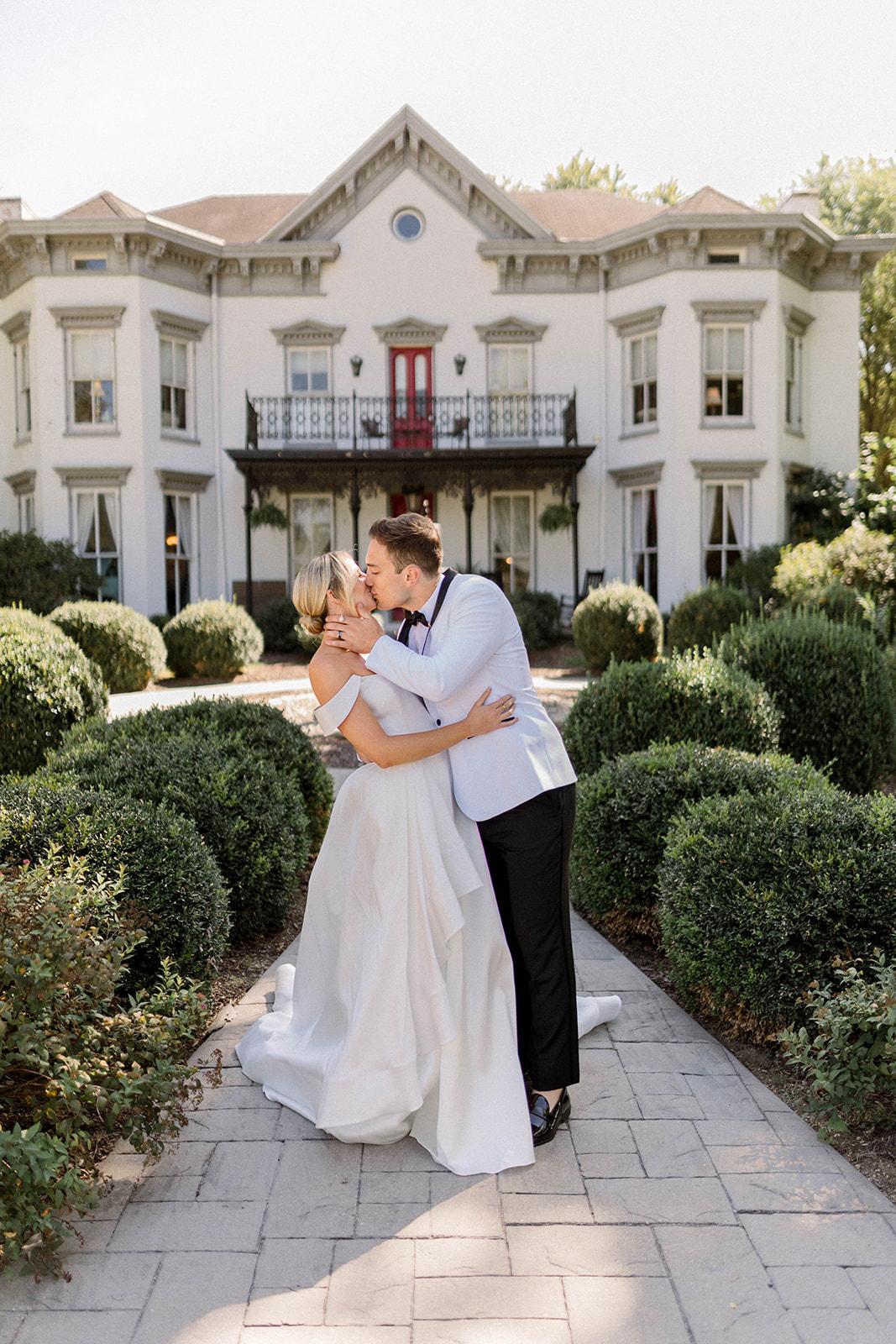 A Rustic Fall Wedding at the Richwood on the River 50