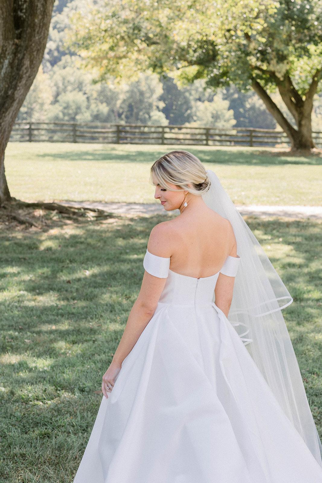 A Rustic Fall Wedding at the Richwood on the River photo 2
