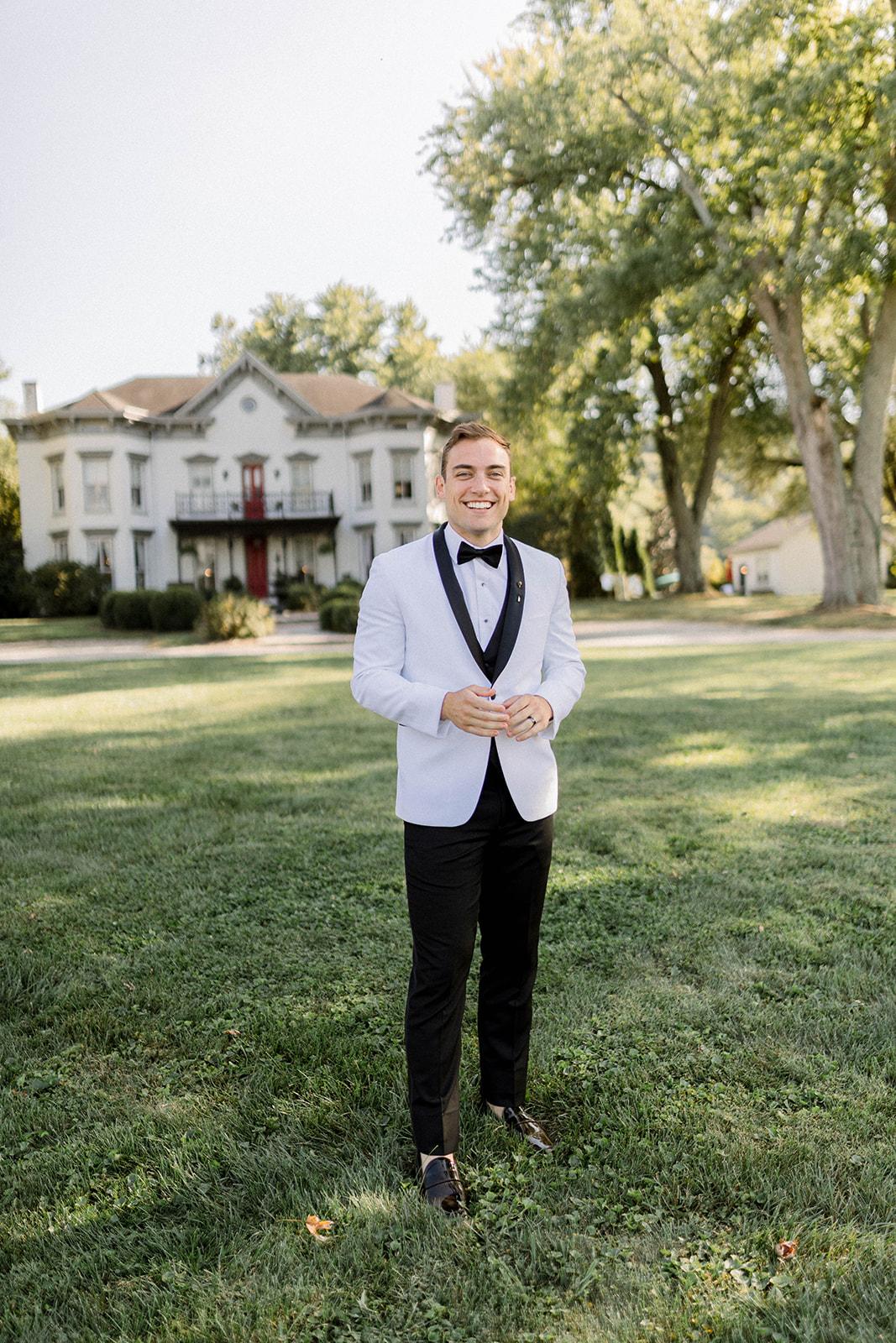 A Rustic Fall Wedding at the Richwood on the River 84