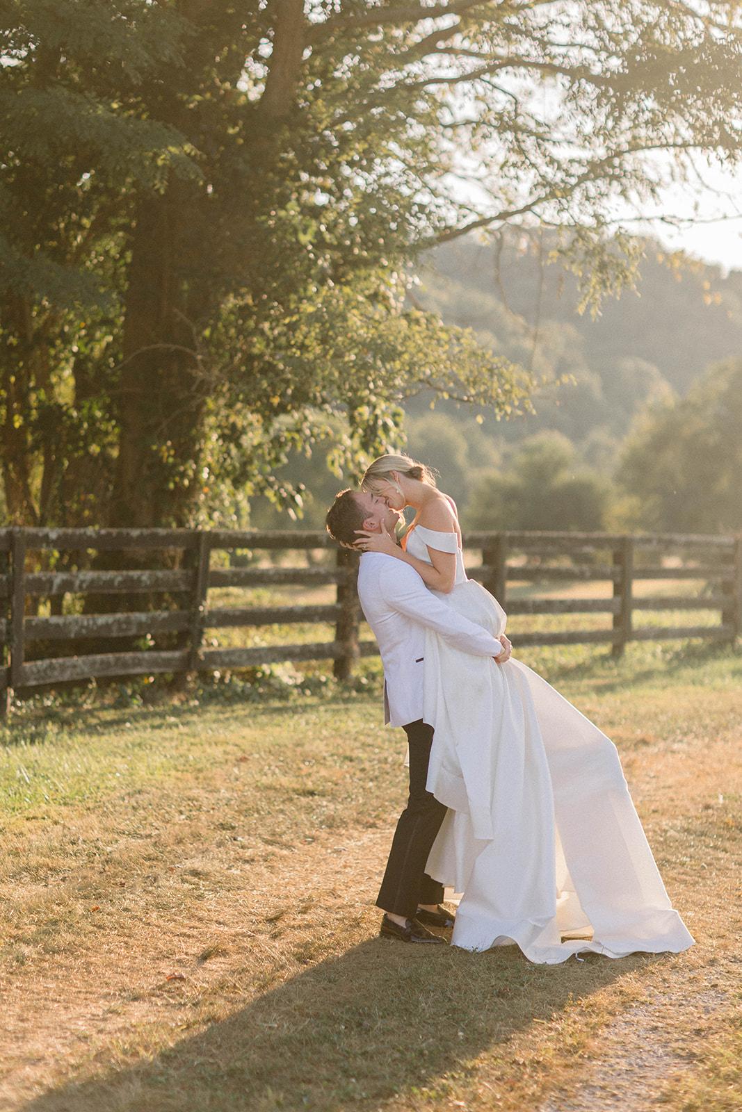 A Rustic Fall Wedding at the Richwood on the River 77