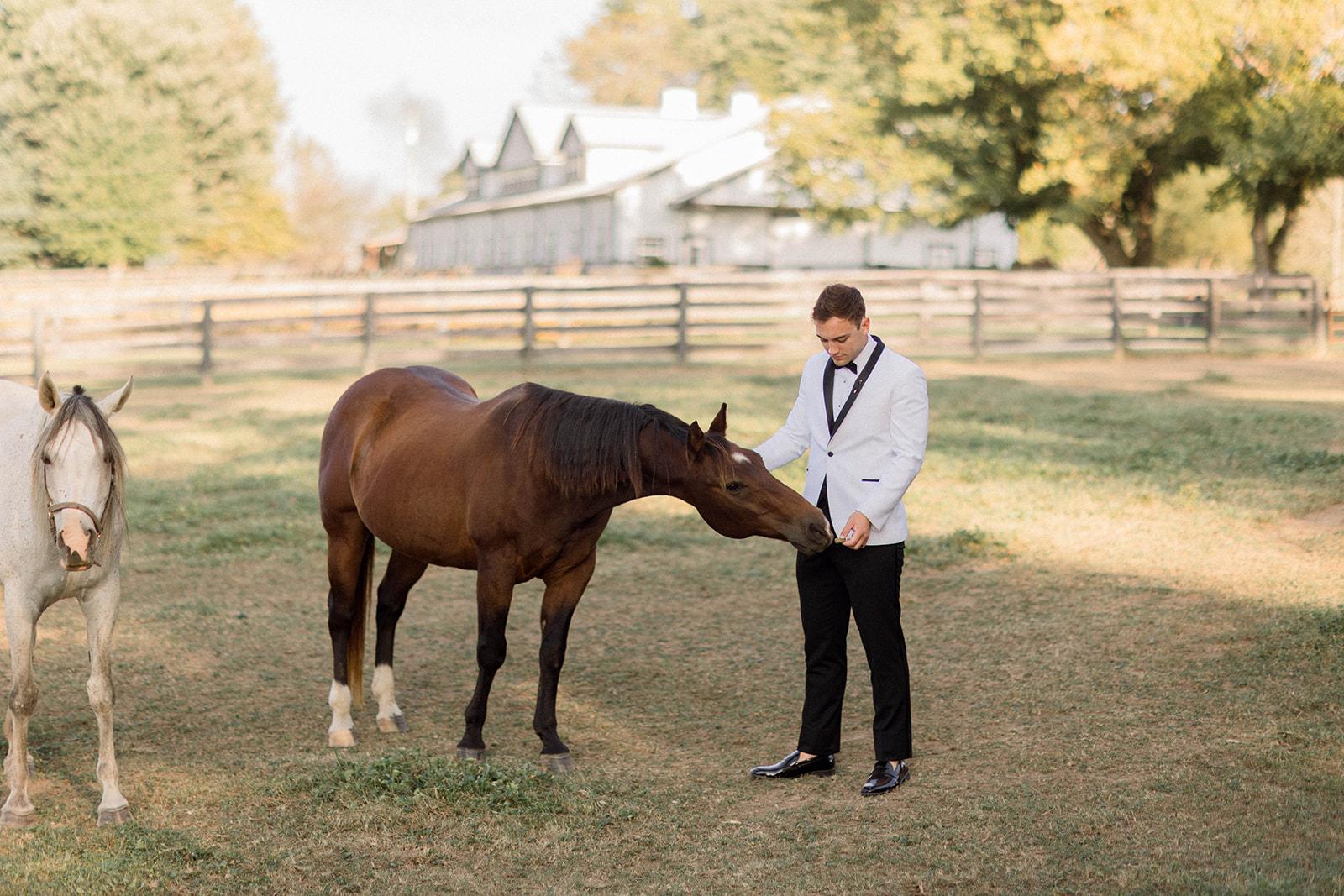 A Rustic Fall Wedding at the Richwood on the River 51