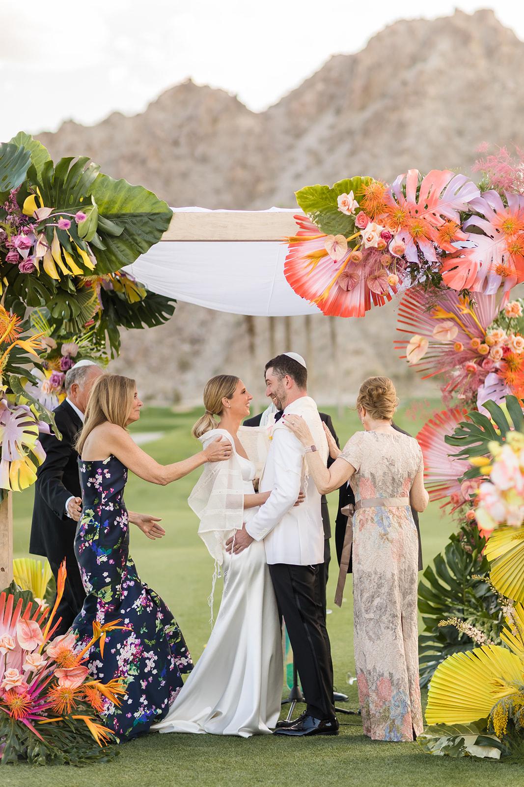 A Modern Spring Wedding at the PGA West Mountain Course 58