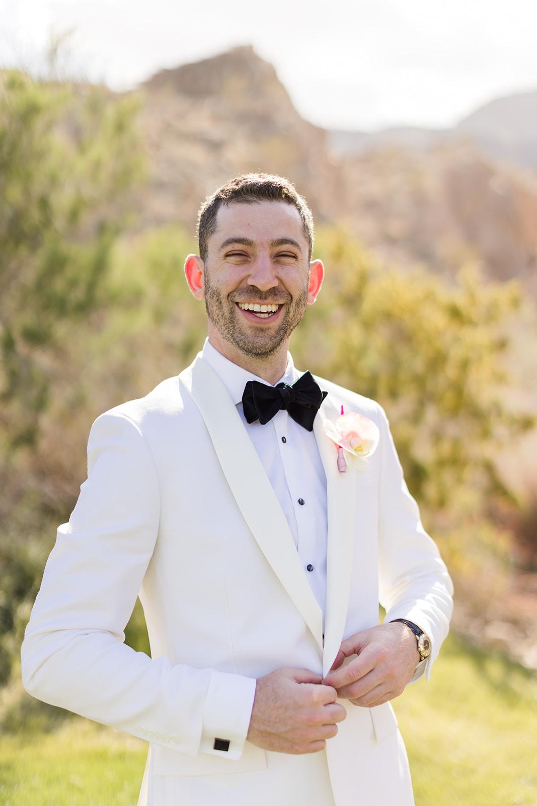 A Modern Spring Wedding at the PGA West Mountain Course 15