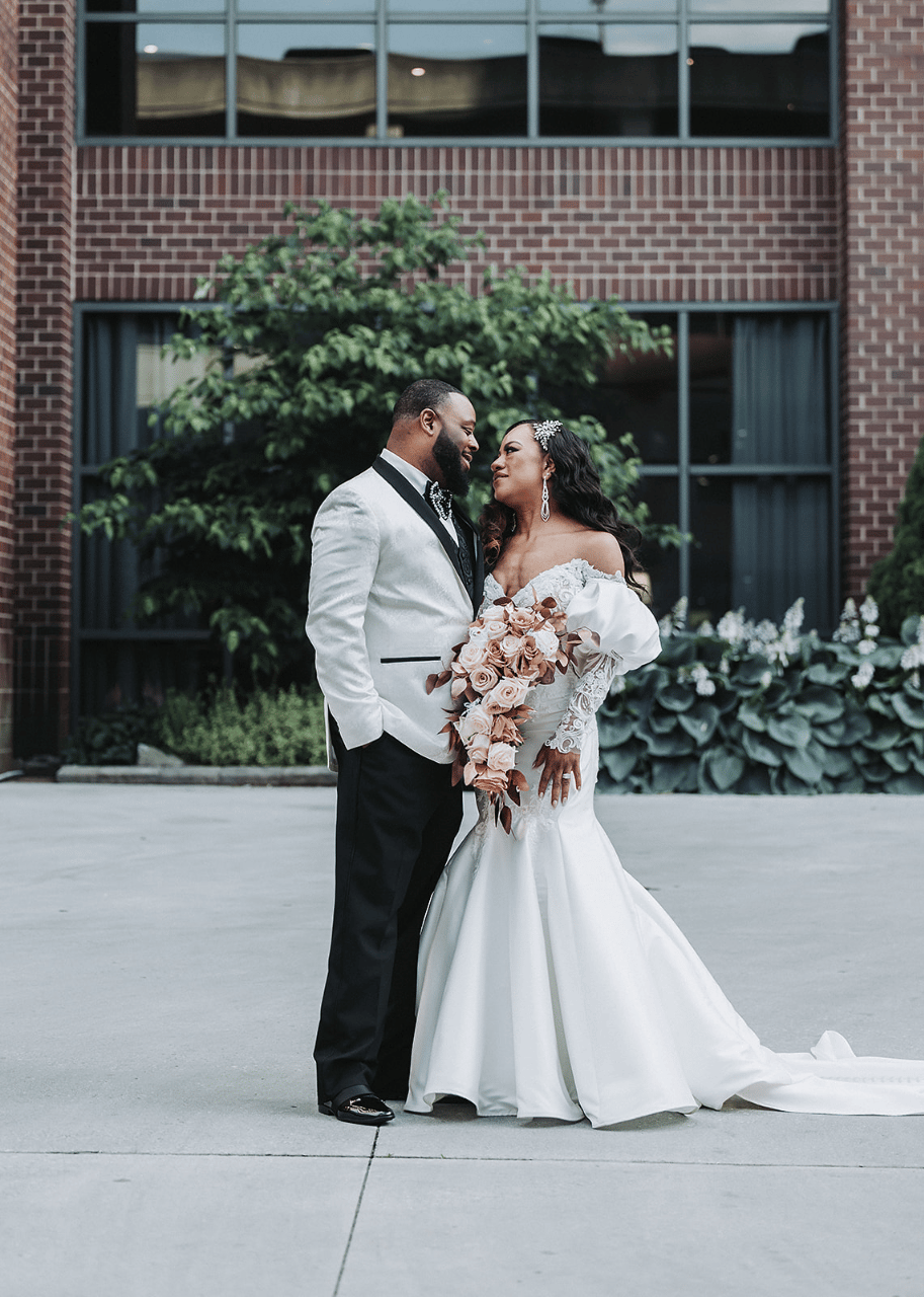 A Glamorous Spring Wedding at The Sheraton Baltimore North Hotel