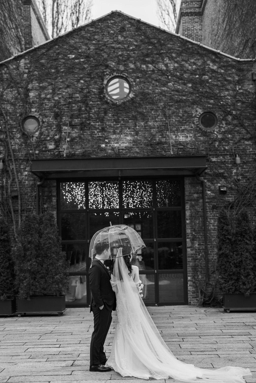 A Glamorous Winter Wedding at The Foundry photo 4