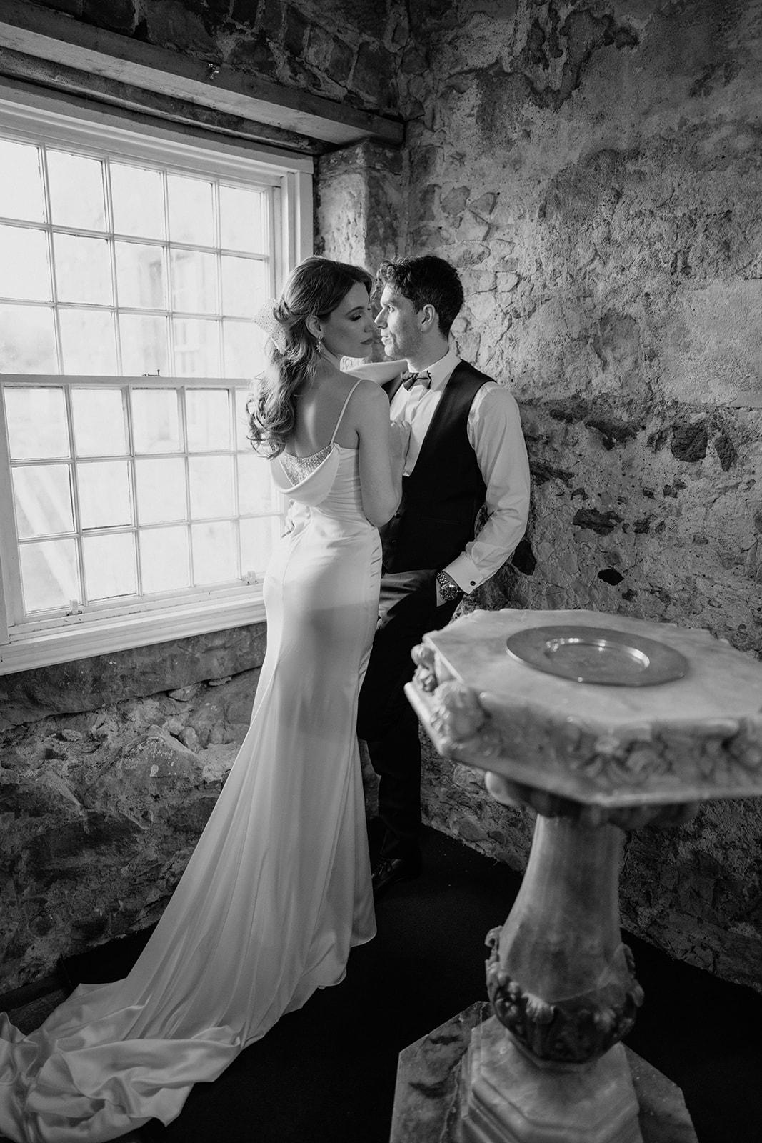A Romantic Winter Wedding at Dundas Castle 29