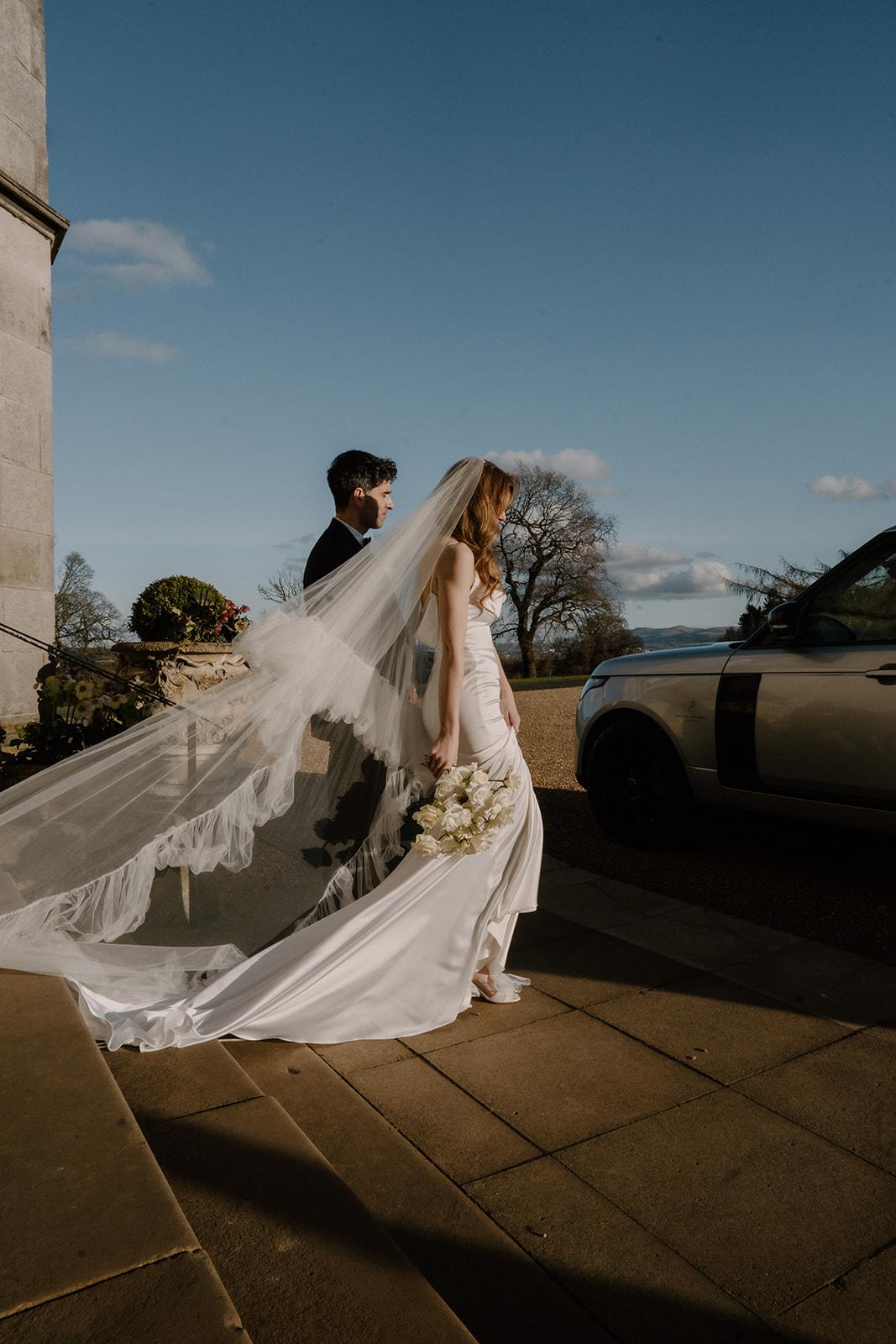 A Romantic Winter Wedding at Dundas Castle 24