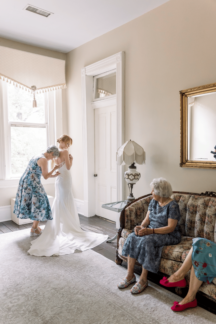 A Classic Spring Wedding at Riverwood Mansion photo 3