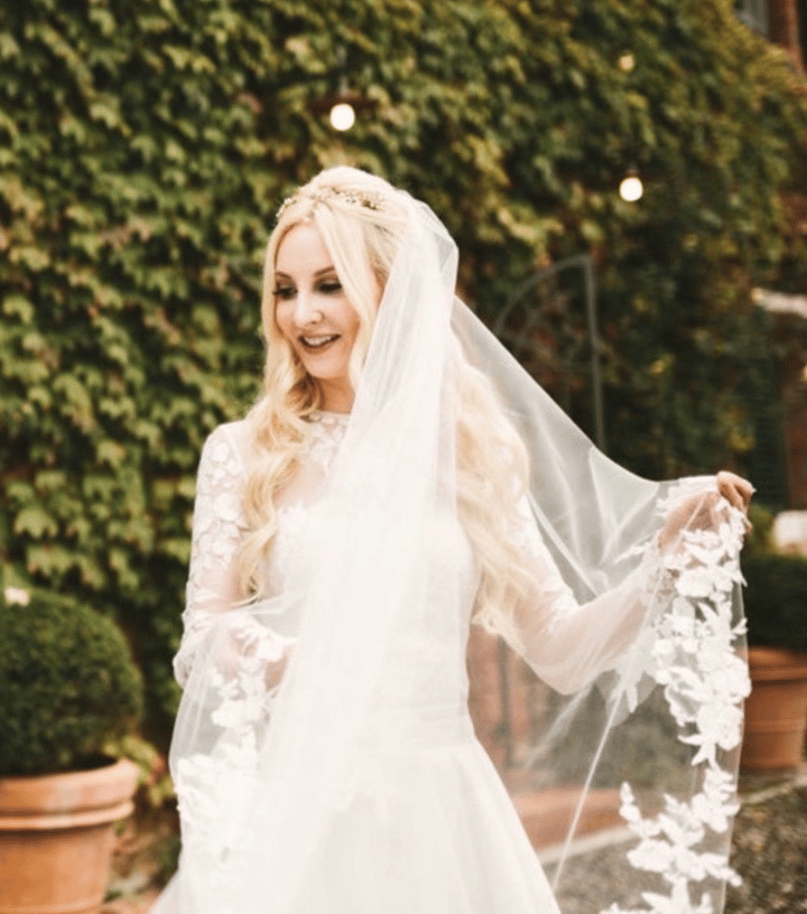 Julie Harris Designs Bridal Veils & Accessories portfolio 4