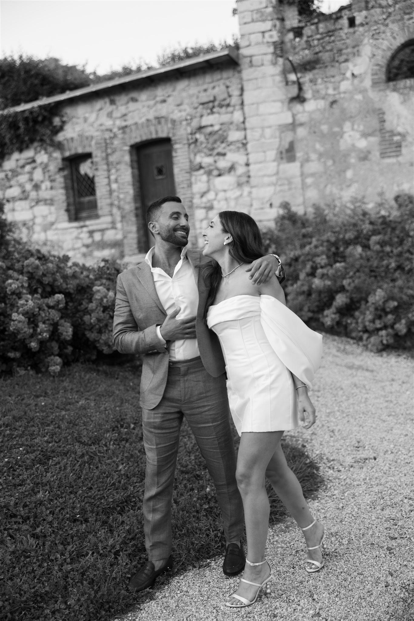 A Classic Summer Wedding at Chateau de Vallery 10