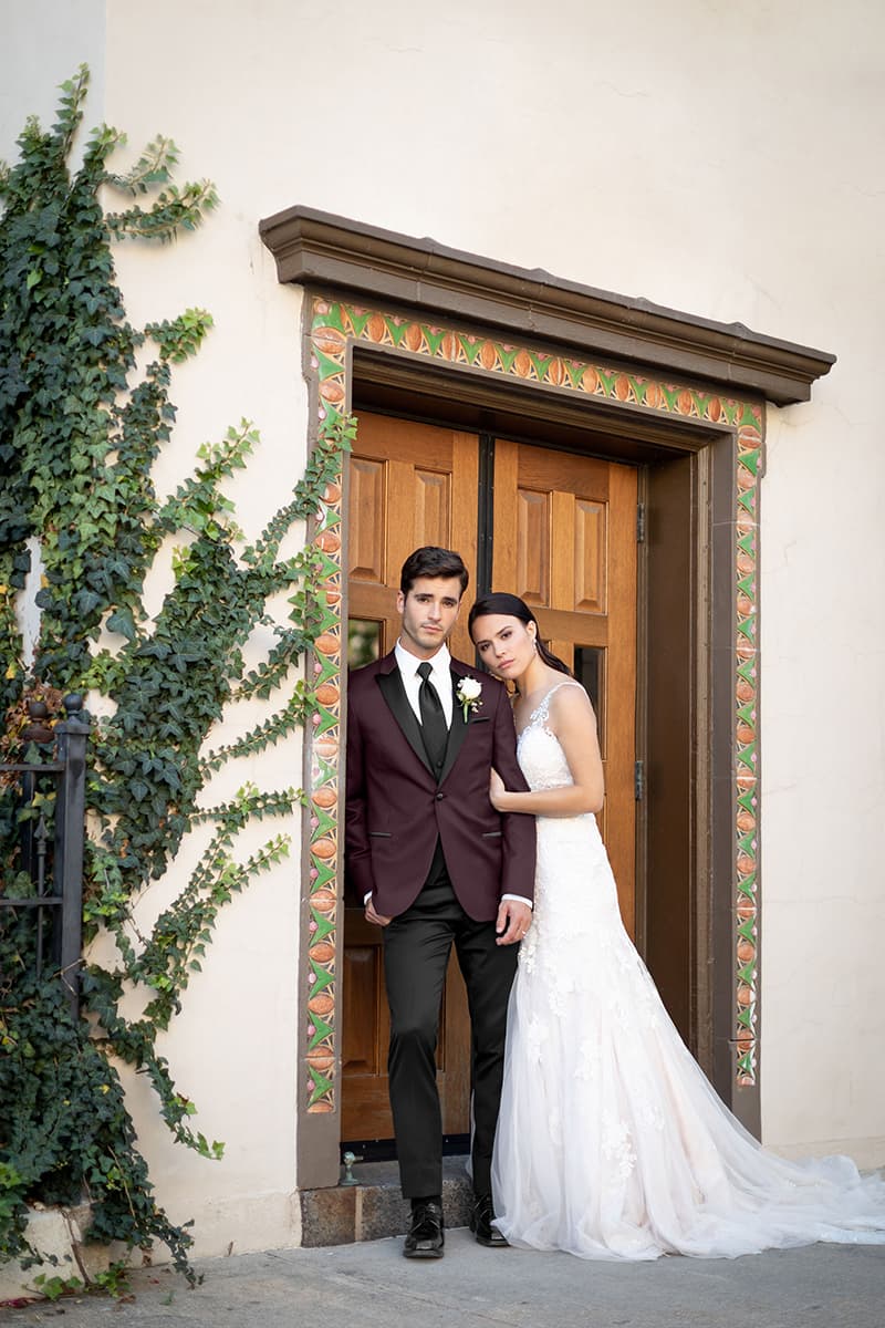 Carolyn Allen's Bridals & Tuxedos
