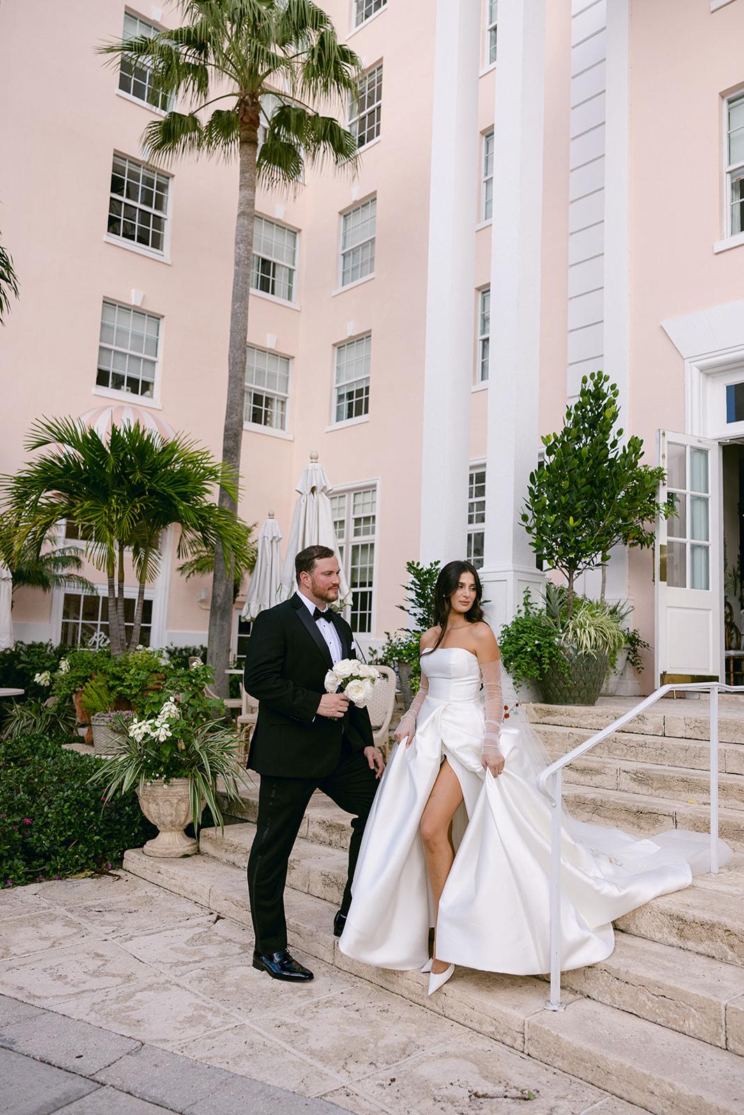 A Glamorous Fall Wedding at The Colony Hotel photo 5