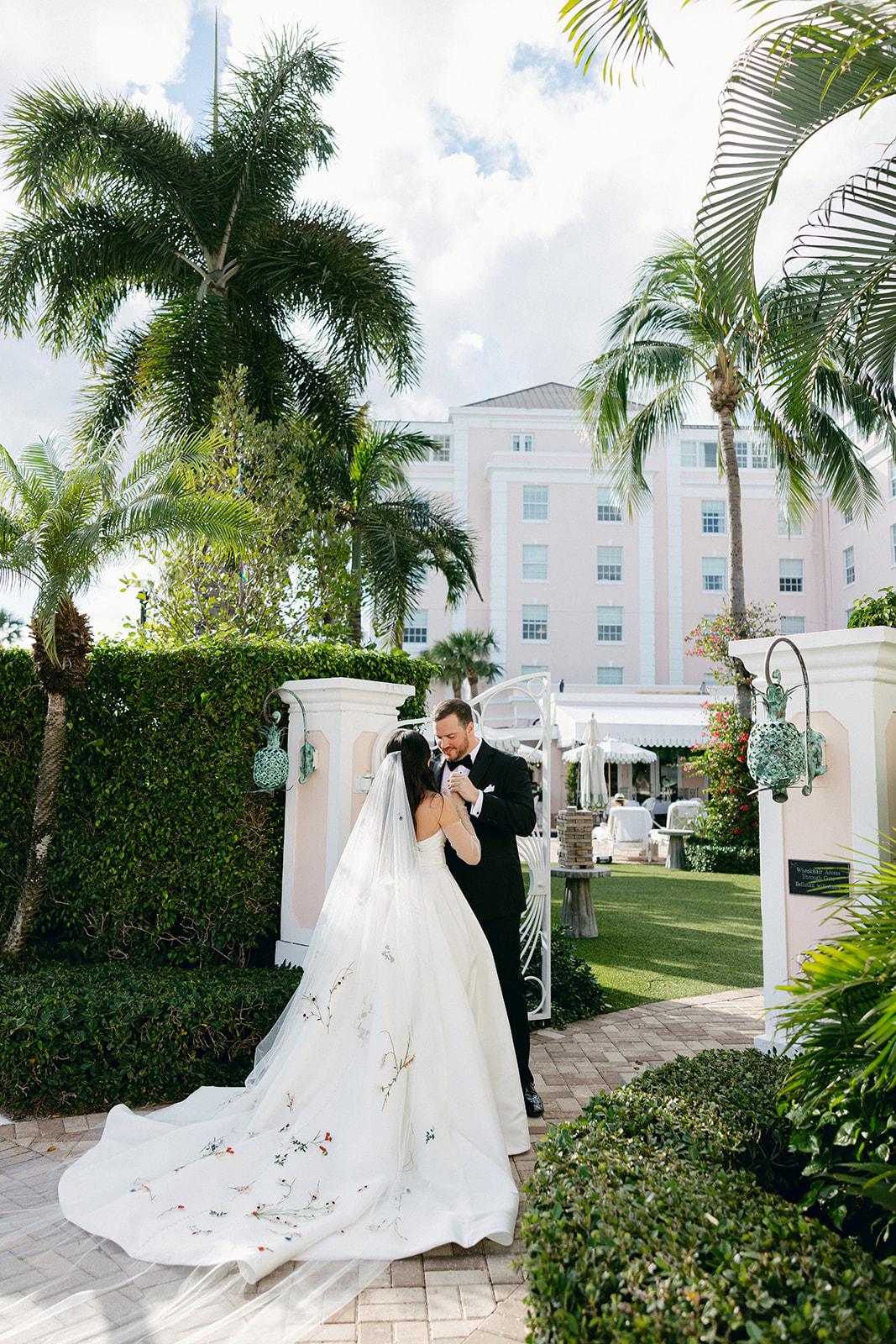 A Glamorous Fall Wedding at The Colony Hotel
