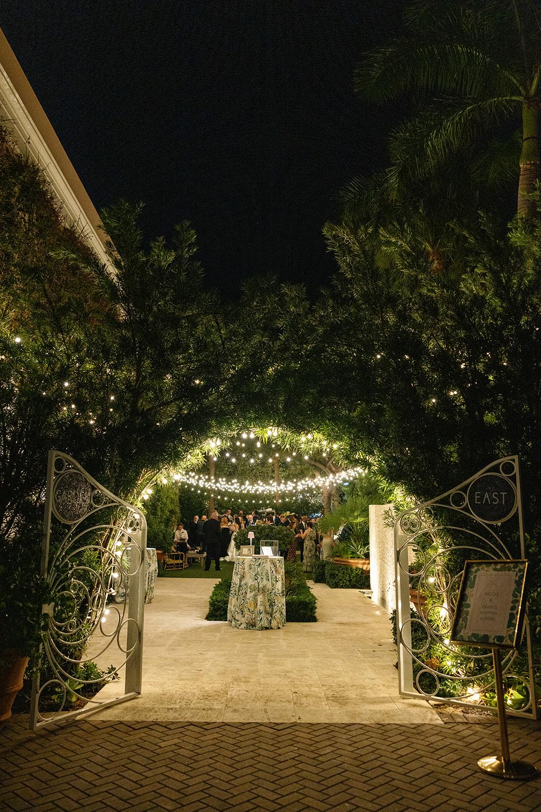 A Glamorous Fall Wedding at The Colony Hotel photo 2