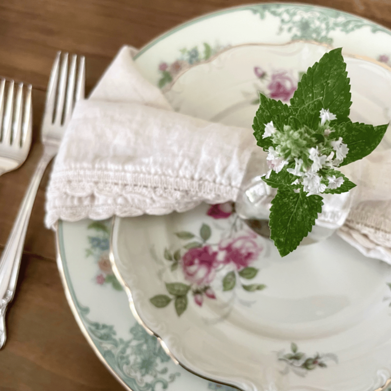 The Vintage Dish