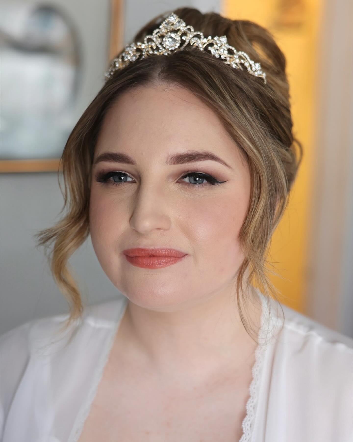 Debra Petrielli Freelance Hairstylist & Makeup Artist A N D Pro Team portfolio 4