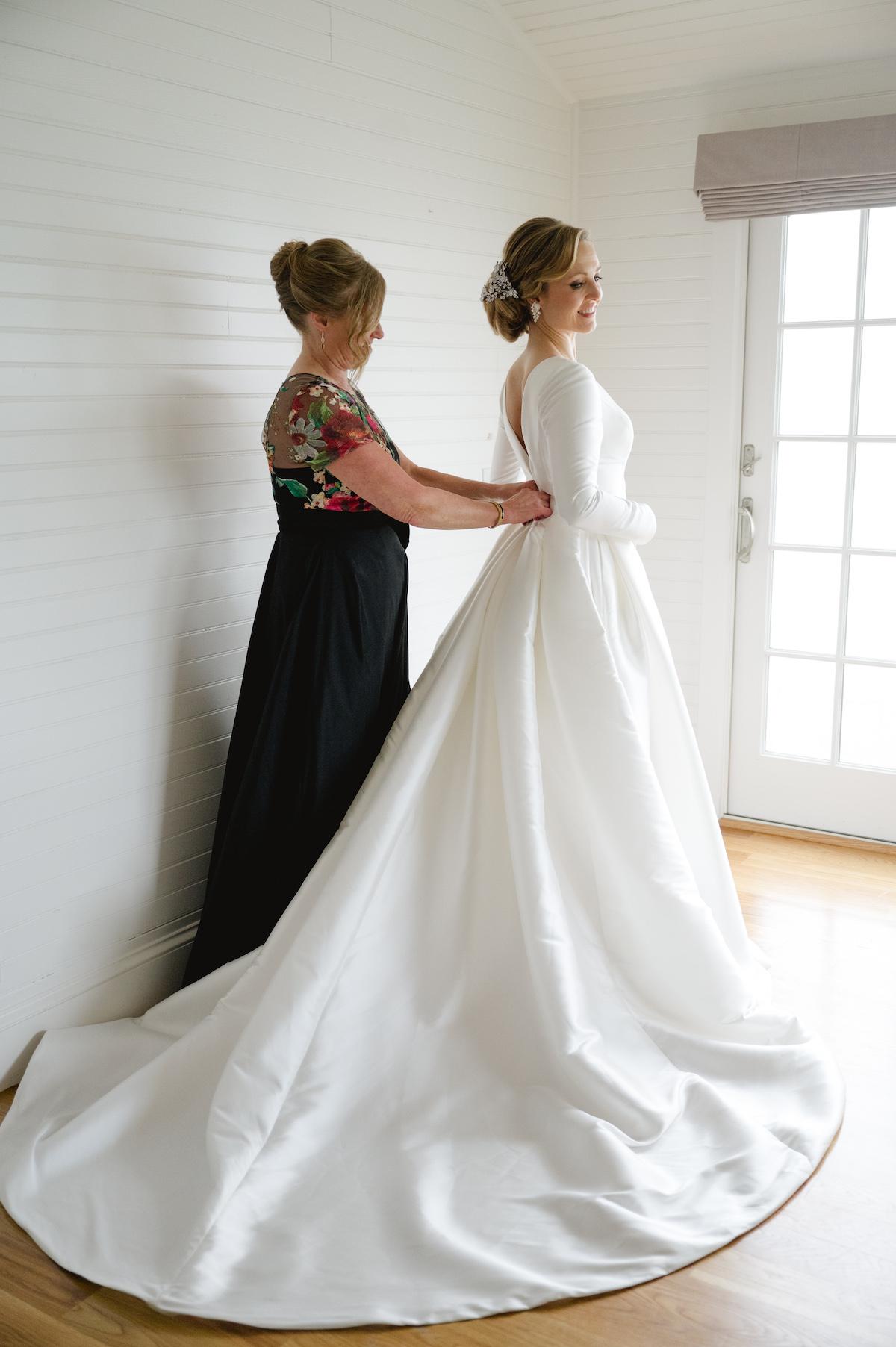 A Whimsical Spring Wedding at the Castle Hill Inn 8