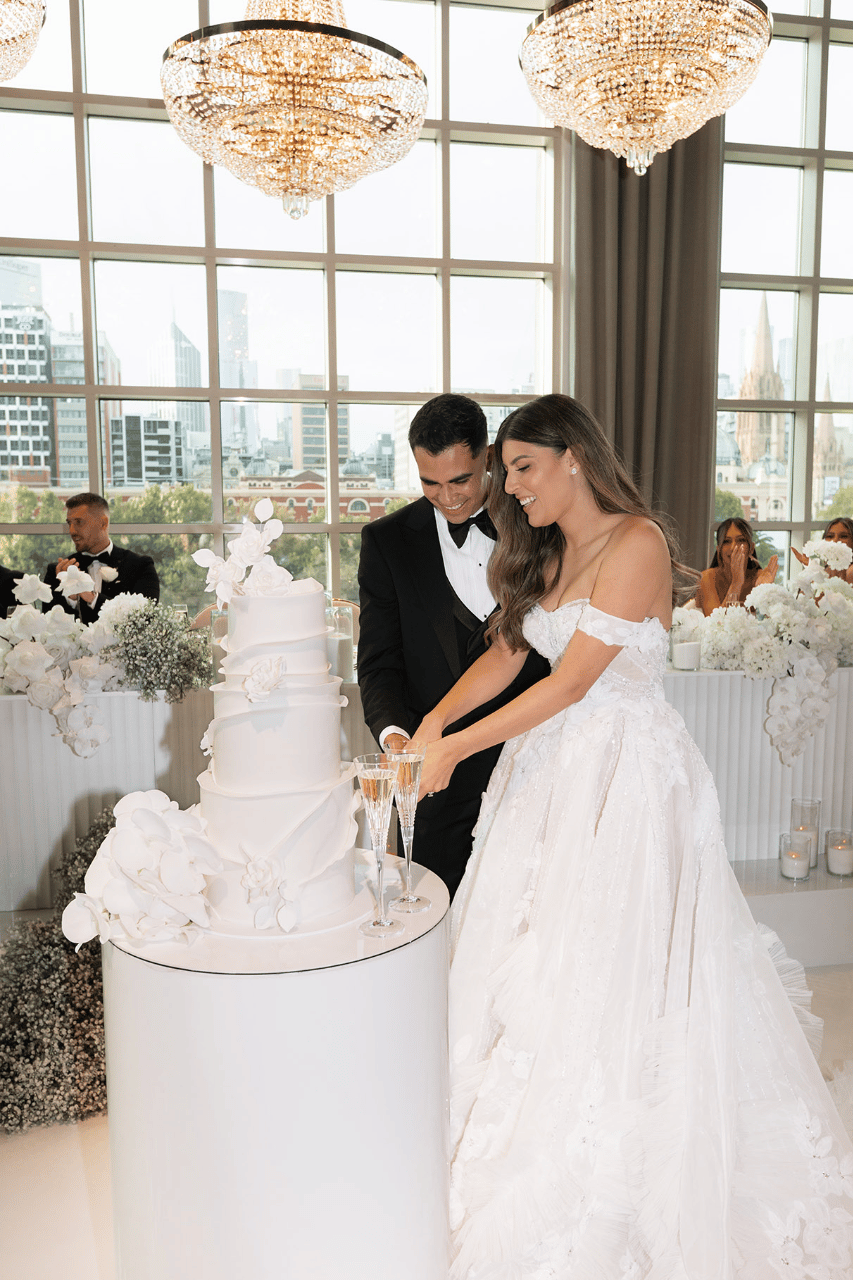 A Glamorous Summer Wedding at Metropolis Events photo 3