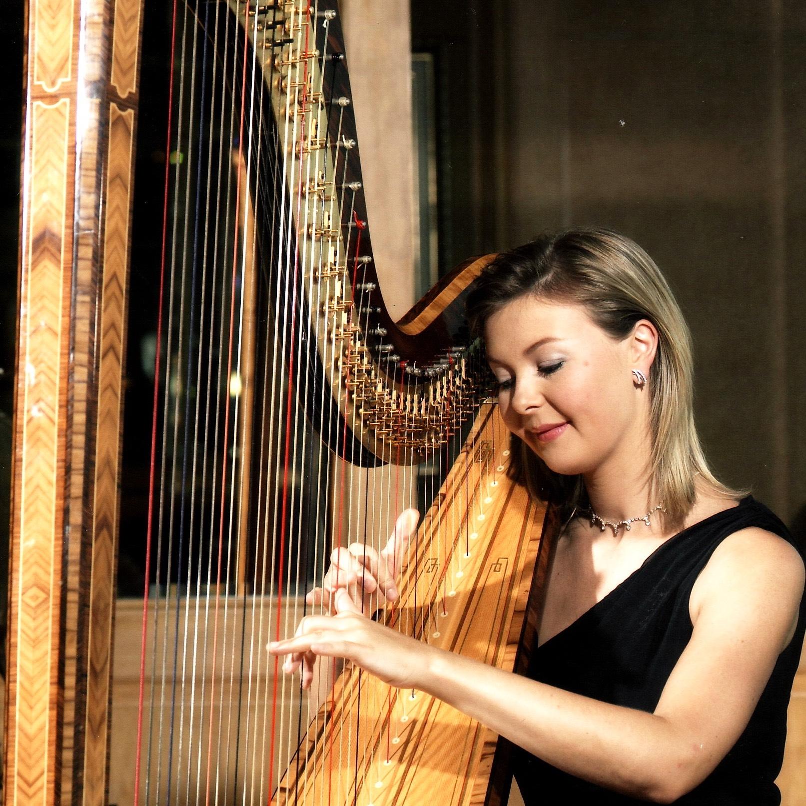 Eilidh McRae - Harpist