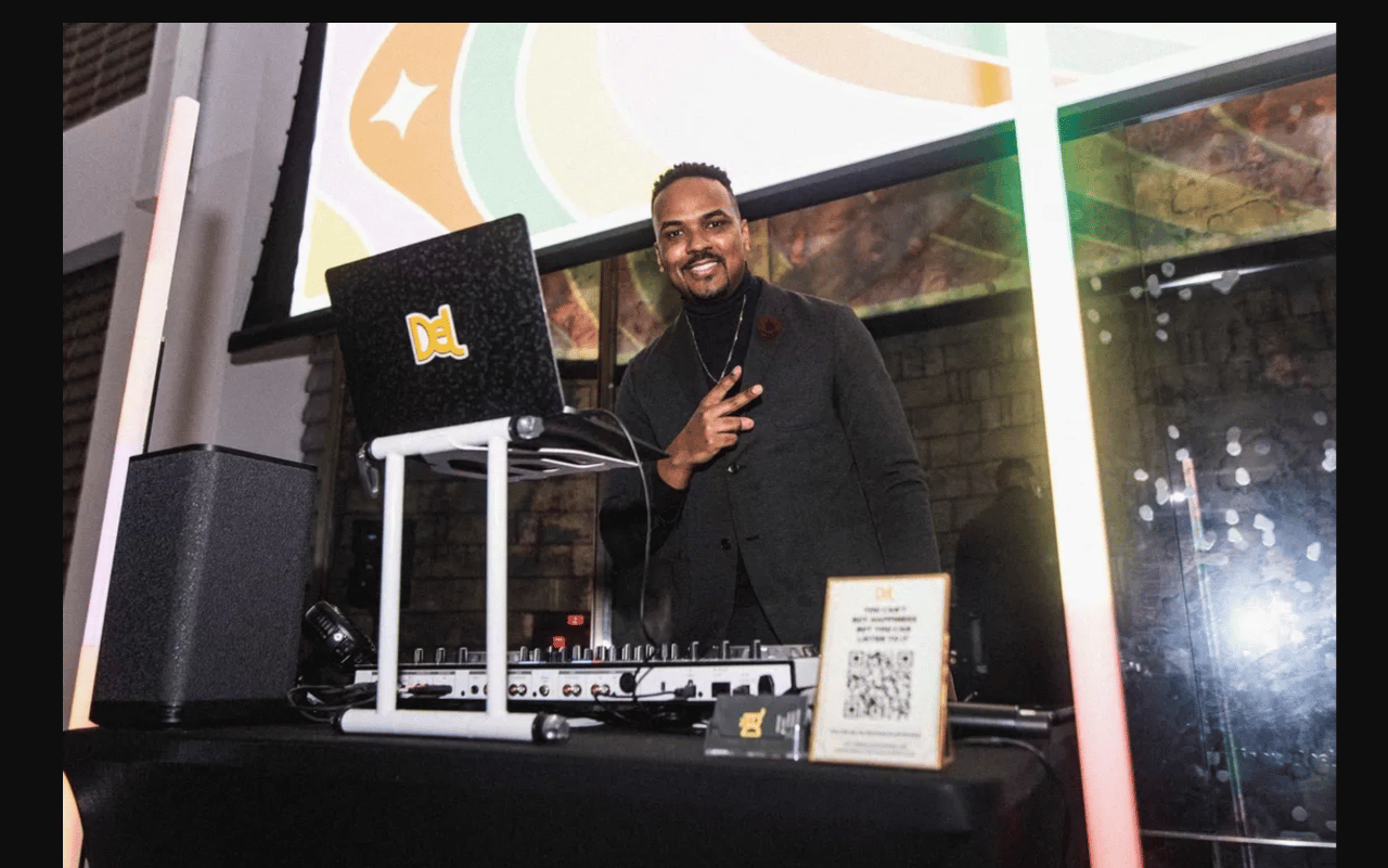 DJ Del portfolio 4
