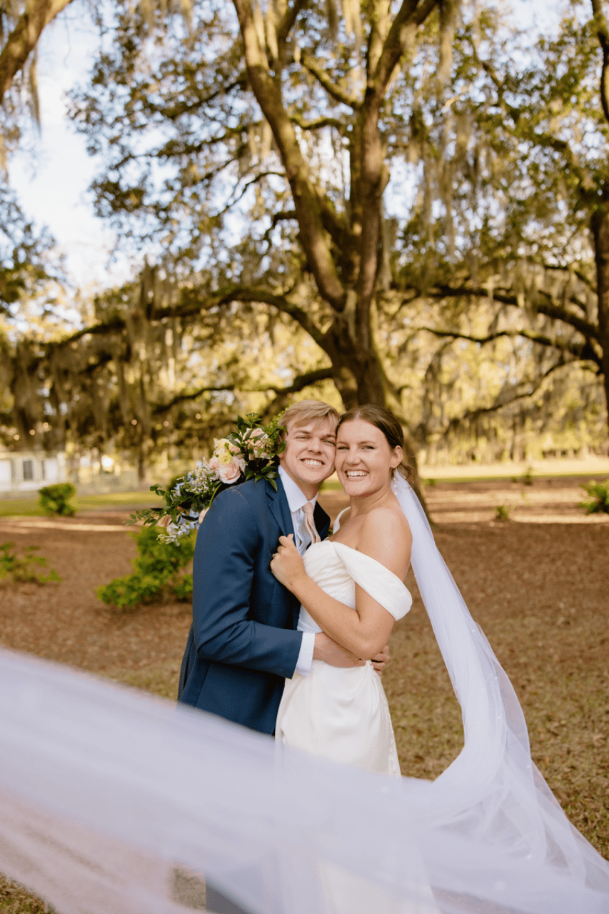 A Romantic Spring Wedding at Hewitt Oaks