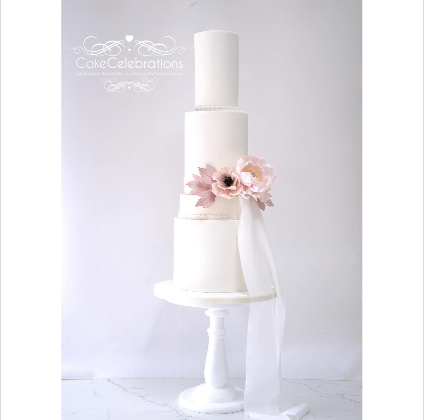 Wedding Cakes by Cake Celebrations portfolio 1