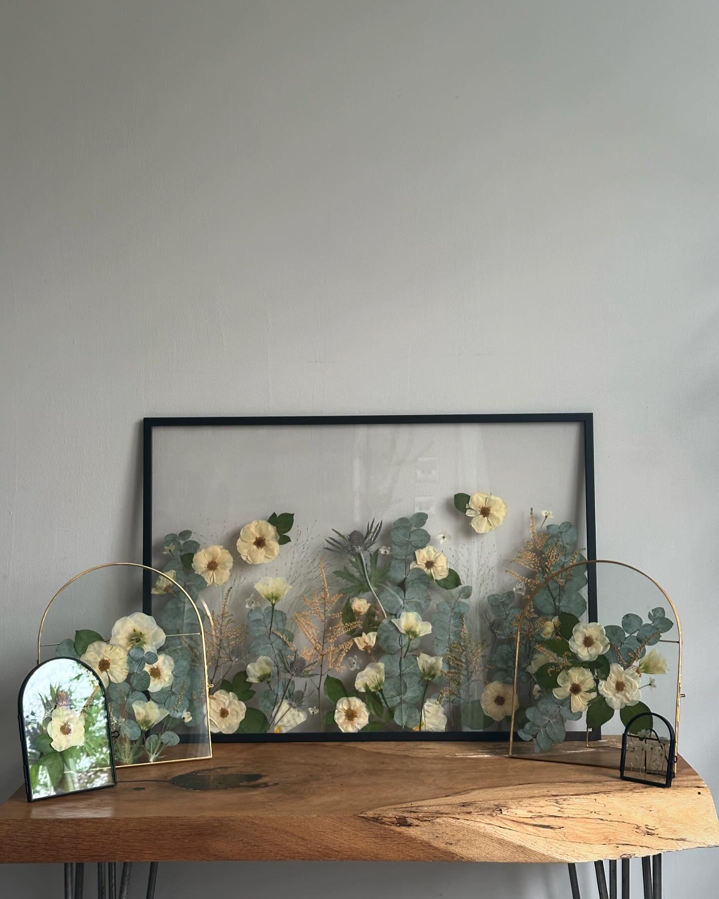 Folklore Pressed Flowers portfolio 1